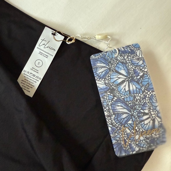 Black Ruffled Bikini Set - Picture 6 of 7